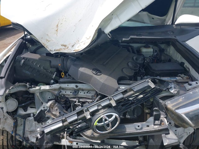 Toyota 4RUNNER SR5 2015 JTEBU5JR6F5255167 Image 10