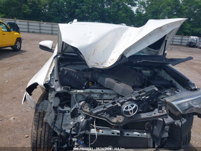 Toyota 4RUNNER SR5 2015 JTEBU5JR6F5255167 Image 12