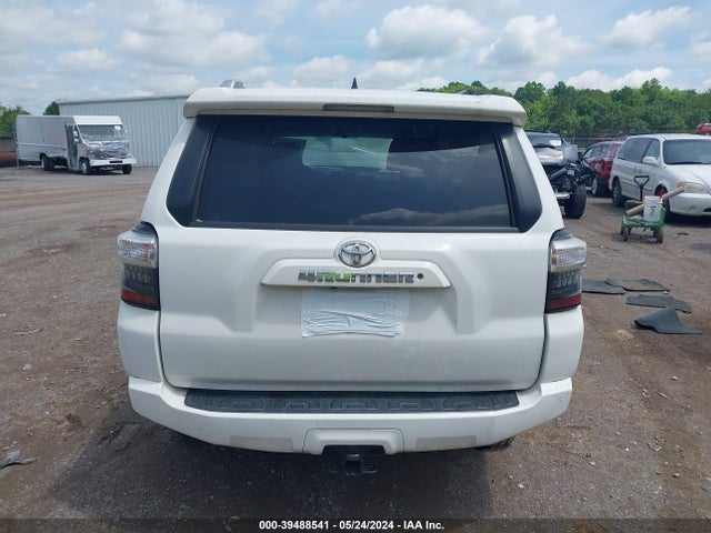 Toyota 4RUNNER SR5 2015 JTEBU5JR6F5255167 Image 16