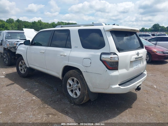 Toyota 4RUNNER SR5 2015 JTEBU5JR6F5255167 Image 3