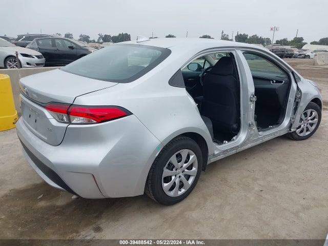Toyota COROLLA LE 2021 5YFEPMAE8MP243568 Image 4