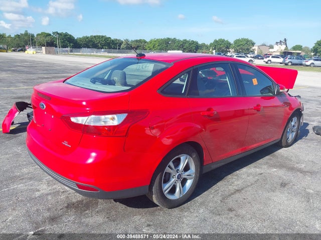 Ford FOCUS SE 2014 1FADP3F2XEL190618 Image 4