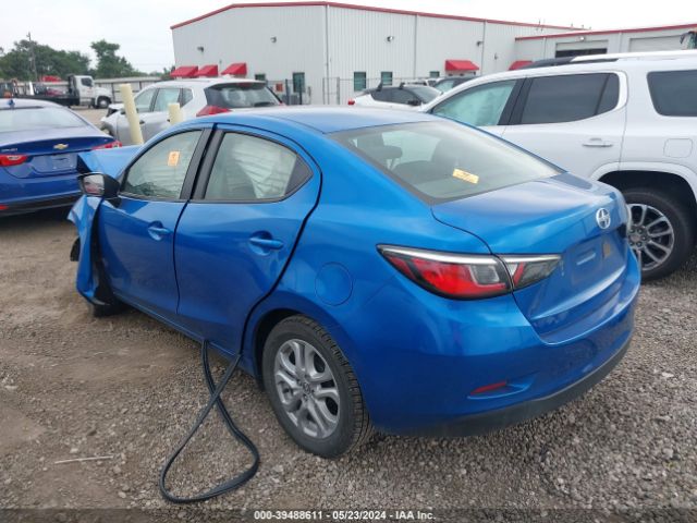 3MYDLBZV0GY107795 Scion IA