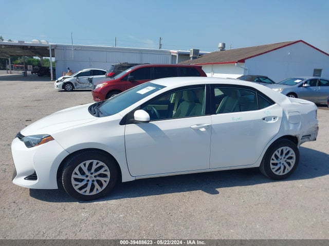 Toyota COROLLA LE 2017 5YFBURHE5HP711342 Image 14
