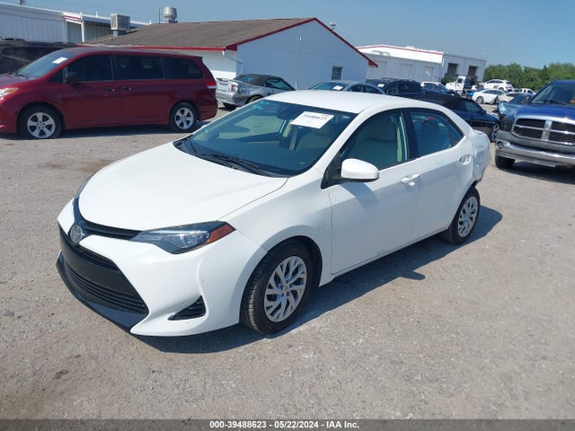 Toyota COROLLA LE 2017 5YFBURHE5HP711342 Image 2