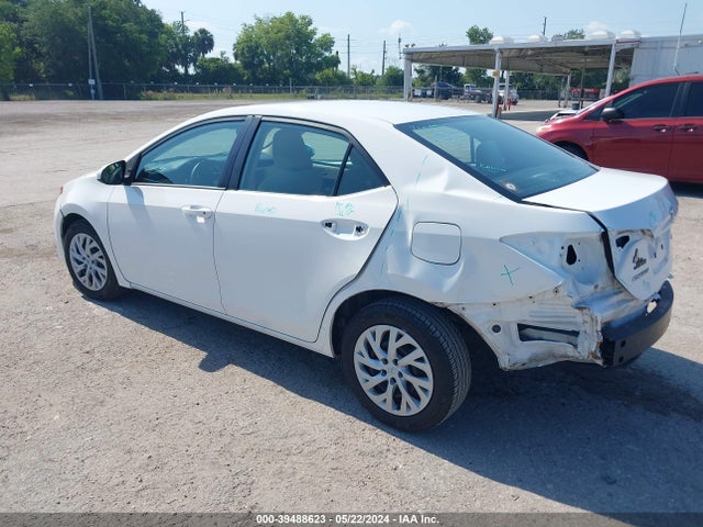 Toyota COROLLA LE 2017 5YFBURHE5HP711342 Image 3