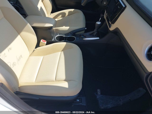 Toyota COROLLA LE 2017 5YFBURHE5HP711342 Image 5
