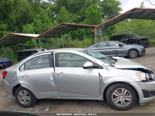 Chevrolet Sonic Lt Auto 2014 1G1JC5SH6E4171615 Image 13