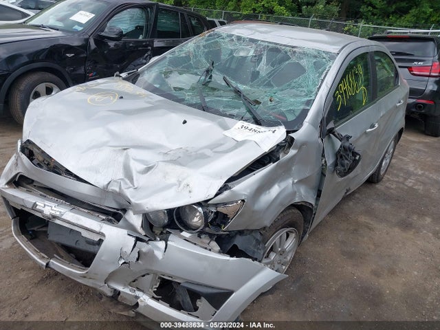 Chevrolet Sonic Lt Auto 2014 1G1JC5SH6E4171615 Image 6