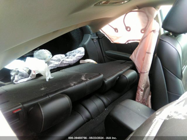 1G6AE1RX7J0155385 Cadillac Ats Standard