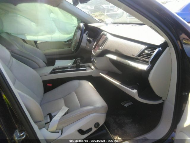 YV4102KK0H1111603 Volvo Xc90 T5 Momentum
