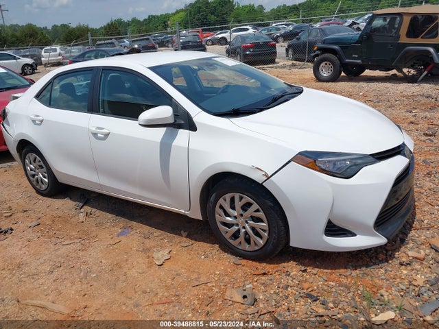 Toyota COROLLA LE 2017 5YFBURHE9HP613723 main image