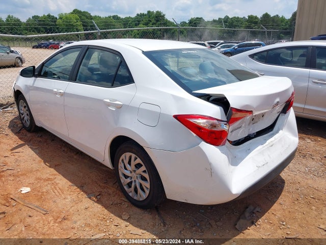 Toyota COROLLA LE 2017 5YFBURHE9HP613723 Image 3