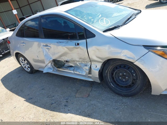 Toyota COROLLA LE 2022 5YFEPMAE8NP301308 Image 6
