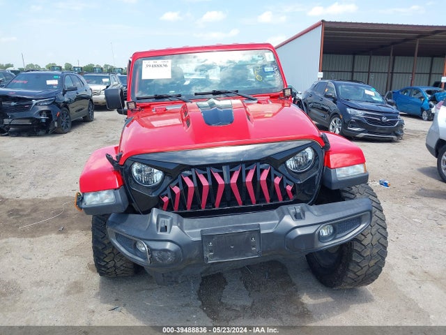 1C4HJXEG5JW260360 Jeep Wrangler Unlimited Sahara 4x4