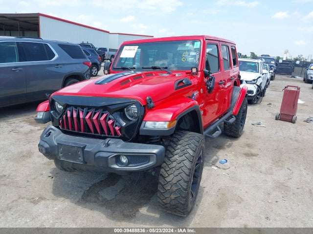 1C4HJXEG5JW260360 Jeep Wrangler Unlimited Sahara 4x4