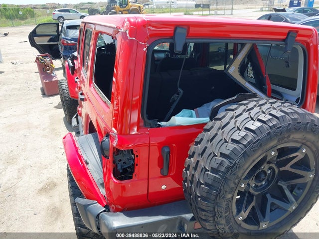 1C4HJXEG5JW260360 Jeep Wrangler Unlimited Sahara 4x4