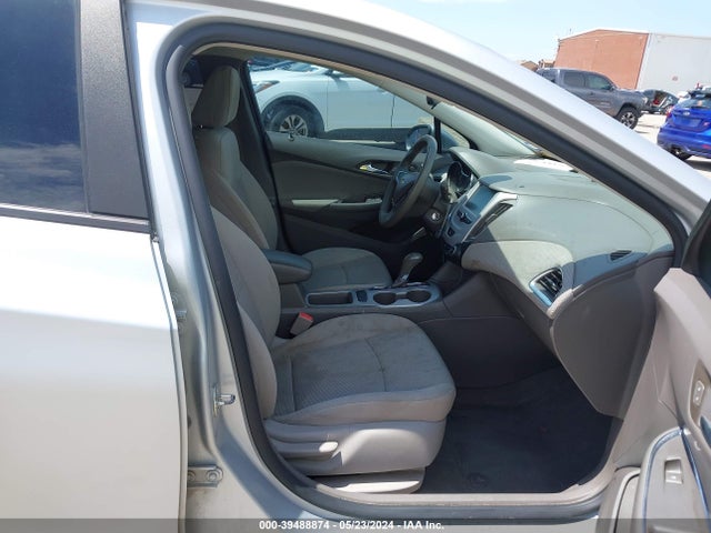1G1BC5SM8H7128706 Chevrolet Cruze Ls Auto