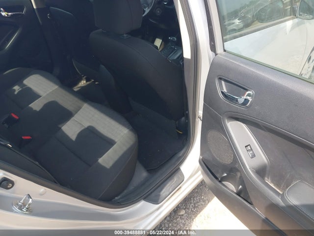 KIA FORTE LX 2016 KNAFK4A66G5507512 Image 8