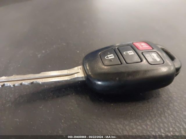 2T1BURHE6EC211170 Toyota Corolla S Plus