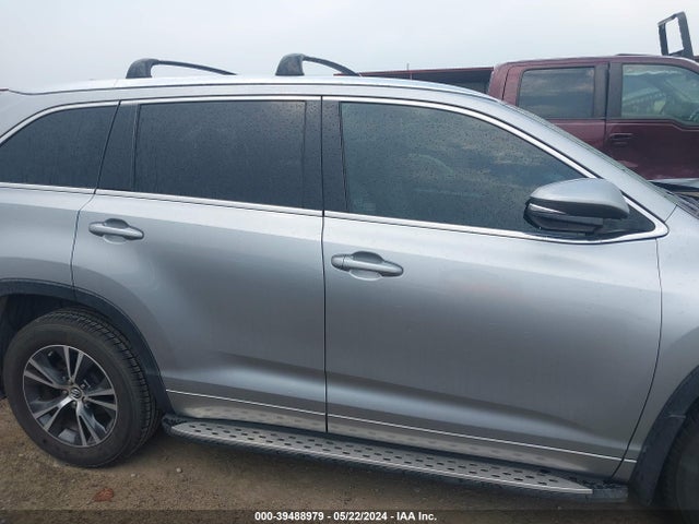 Toyota Highlander Xle V6 2016 5TDKKRFH1GS135581 Image 13