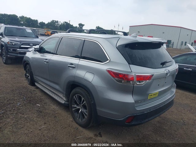 Toyota Highlander Xle V6 2016 5TDKKRFH1GS135581 Image 3