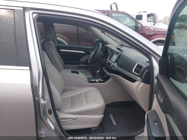Toyota Highlander Xle V6 2016 5TDKKRFH1GS135581 Image 5