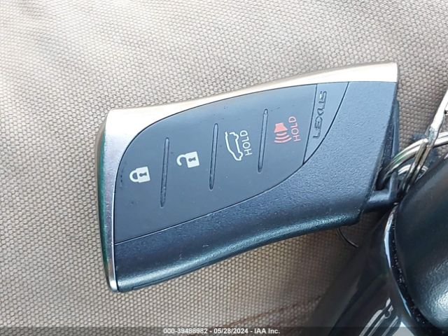 JTJAM7BX0M5280097 Lexus 460 Premium