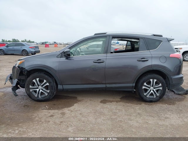 Toyota RAV4 LE 2018 JTMZFREV7JJ156062 Image 13