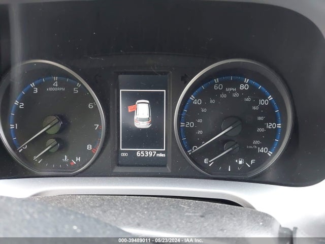Toyota RAV4 LE 2018 JTMZFREV7JJ156062 Image 7