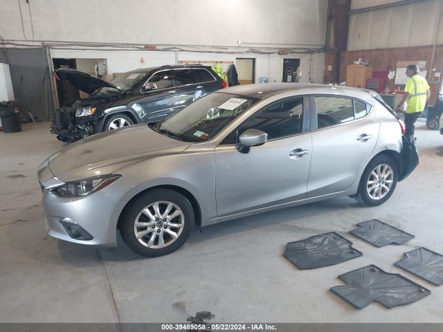 Mazda Mazda3 I Touring 2015 3MZBM1L76FM204073 Image 2