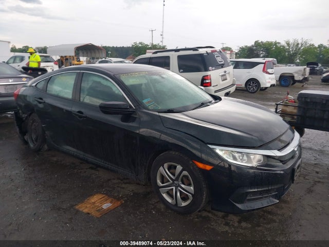 39489074 :رقم المزاد ، 19XFC2F54HE053951 vin ، 2017 Honda Civic Lx مزاد بيع
