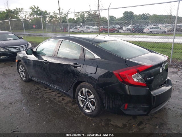 39489074 :رقم المزاد ، 19XFC2F54HE053951 vin ، 2017 Honda Civic Lx مزاد بيع