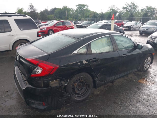 39489074 :رقم المزاد ، 19XFC2F54HE053951 vin ، 2017 Honda Civic Lx مزاد بيع