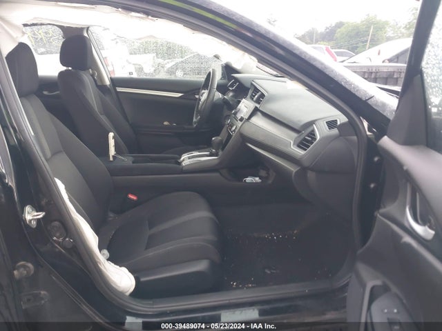 39489074 :رقم المزاد ، 19XFC2F54HE053951 vin ، 2017 Honda Civic Lx مزاد بيع