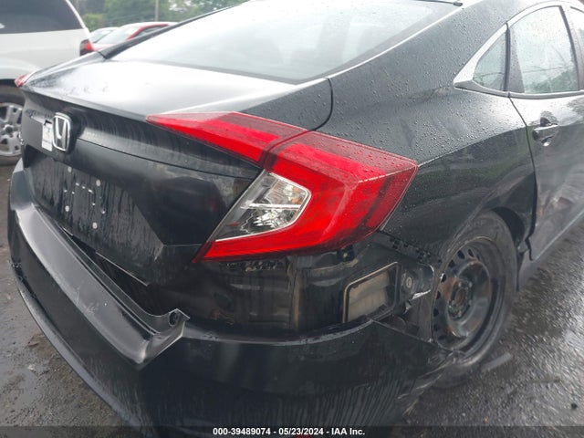 39489074 :رقم المزاد ، 19XFC2F54HE053951 vin ، 2017 Honda Civic Lx مزاد بيع