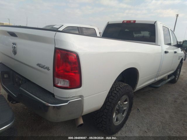 3C6UR5HJ9JG336896 RAM 2500 Tradesman  4x4 8' Box