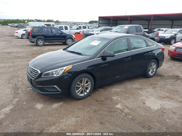 Hyundai SONATA SE 2016 5NPE24AF3GH278558 Image 2