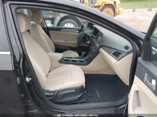 Hyundai SONATA SE 2016 5NPE24AF3GH278558 Image 5
