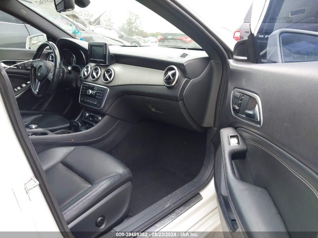 Mercedes-Benz CLA 250 2014 WDDSJ4EB7EN105948 Image 5