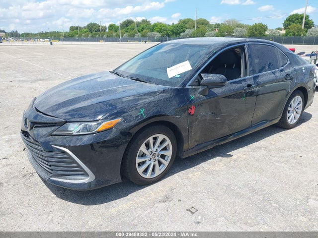 Toyota CAMRY LE 2023 4T1C11AK1PU784249 Image 2
