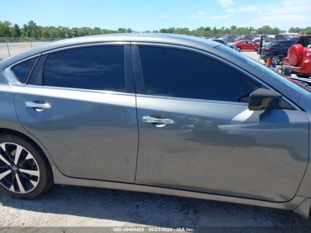 1N4AL3AP2JC142154 Nissan Altima 2.5 Sr