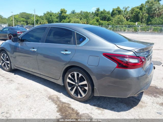 1N4AL3AP2JC142154 Nissan Altima 2.5 Sr