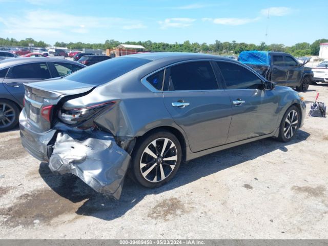 1N4AL3AP2JC142154 Nissan Altima 2.5 Sr