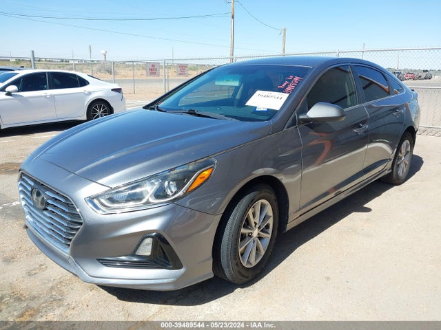 Hyundai SONATA SE 2018 5NPE24AF8JH725134 Image 2
