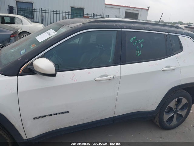 3C4NJCBB8JT425098 Jeep Compass Latitude Fwd