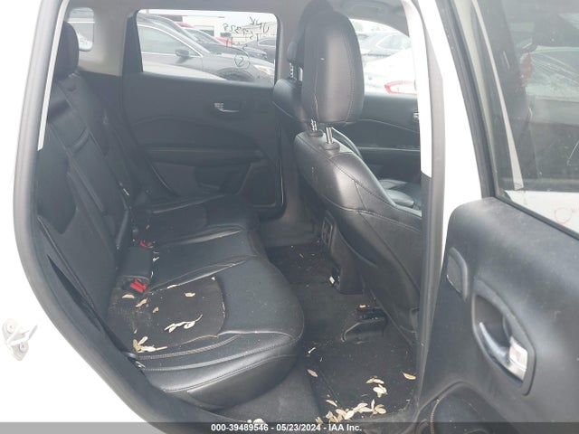 3C4NJCBB8JT425098 Jeep Compass Latitude Fwd