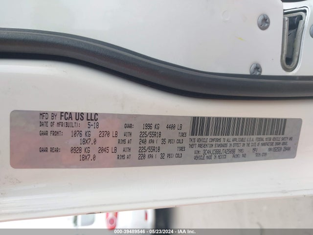 3C4NJCBB8JT425098 Jeep Compass Latitude Fwd