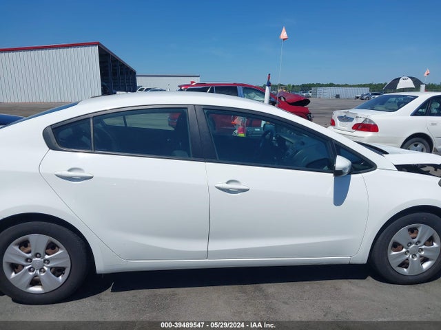 KIA FORTE LX 2016 KNAFK4A6XG5481500 Image 13