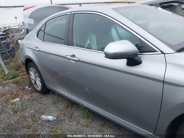 Toyota CAMRY LE 2022 4T1C11AK4NU672669 Image 14